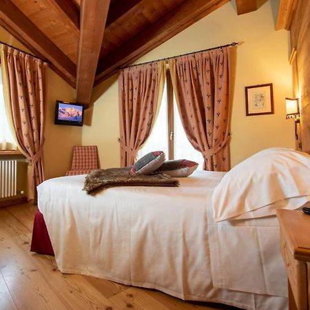 Laghetto Alpine Hotel & Restaurant Brusson Kültér fotó