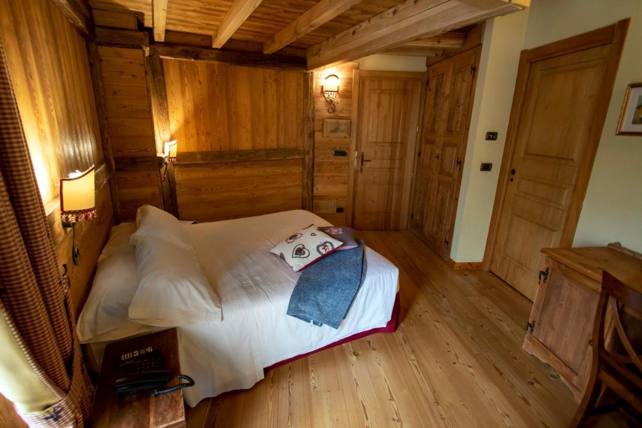 Laghetto Alpine Hotel & Restaurant Brusson Kültér fotó