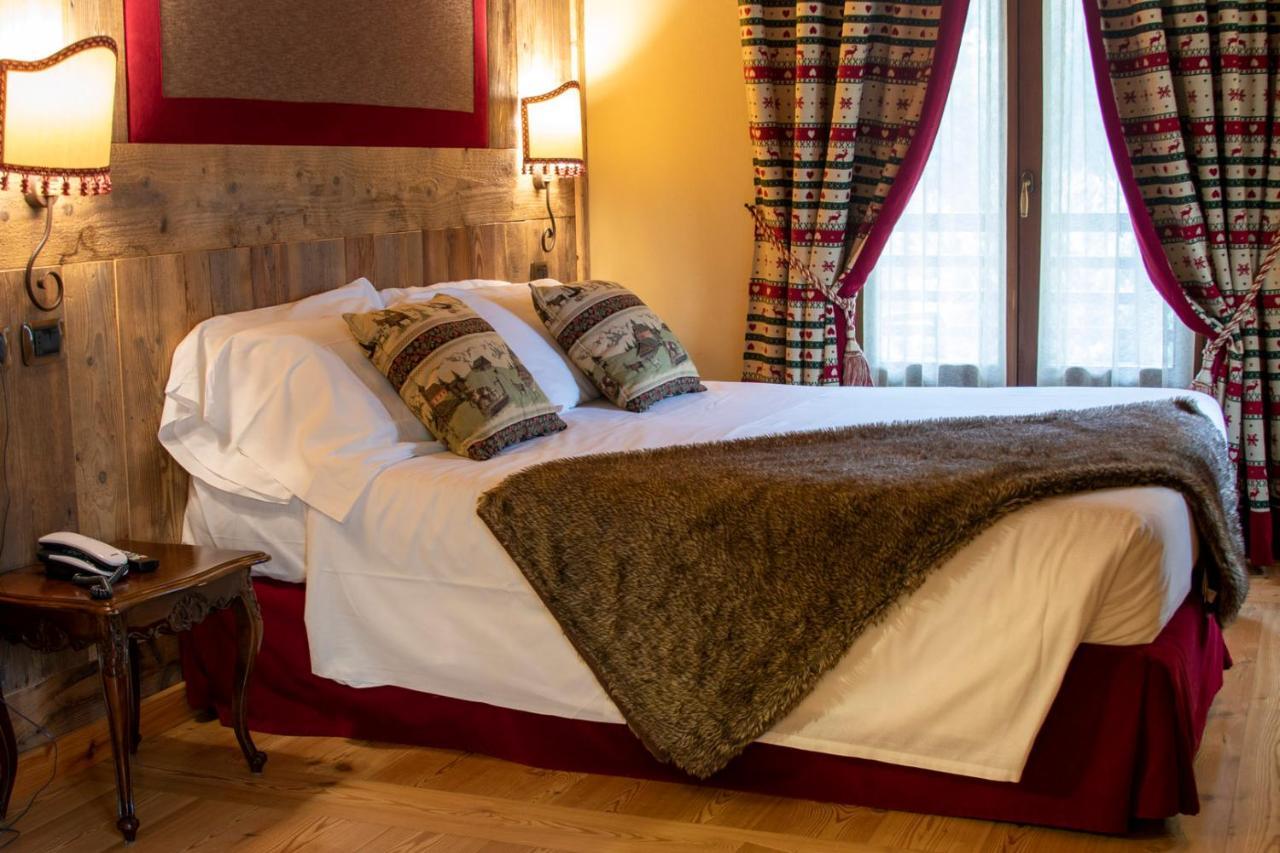 Laghetto Alpine Hotel & Restaurant Brusson Kültér fotó