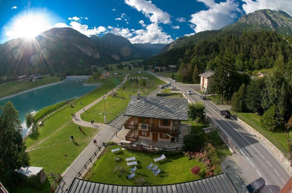 Laghetto Alpine Hotel & Restaurant Brusson Kültér fotó